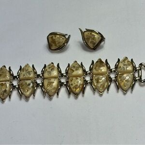 Coro Signed Gold Fleck Cream Confetti Lucite Bracelet & Earring Set Vintage